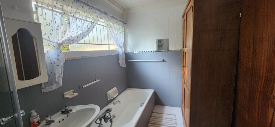 4 Bedroom Property for Sale in Dan Pienaar Free State